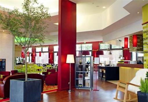 фото отеля Courtyard by Marriott Paris La Defense West Colombes