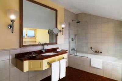 фото отеля Sheraton Diana Majestic Hotel