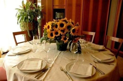 фото отеля Molino Rosso Hotel Imola