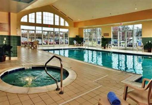 фото отеля TownePlace Suites Clinton at Andrews Air Force Base