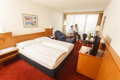 фото отеля Swiss Holiday Park