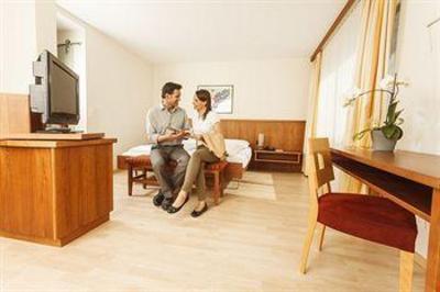 фото отеля Swiss Holiday Park