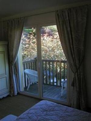 фото отеля Hotel De La Vallee Heureuse Domaine Du Moulin Poligny