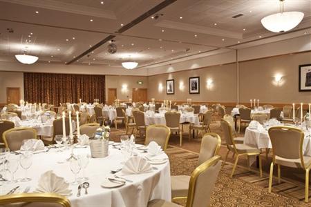 фото отеля Crowne Plaza Chester