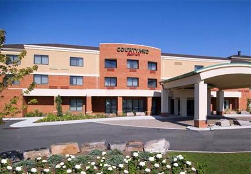 фото отеля Courtyard Hotel Hamilton