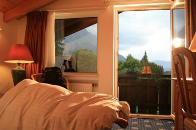 фото отеля Hotel Rheinischer Hof Garmisch-Partenkirchen