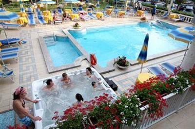 фото отеля Hotel Colorado Lignano Sabbiadoro
