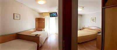 фото отеля Hotel Colorado Lignano Sabbiadoro