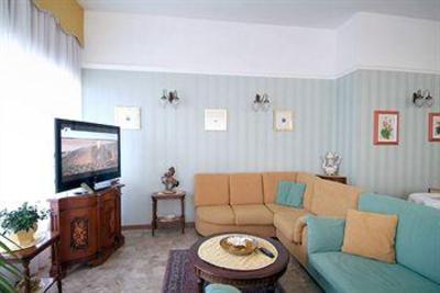 фото отеля Hotel Colorado Lignano Sabbiadoro