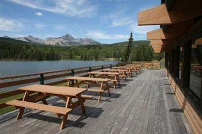 фото отеля Nakoda On the Lake Lodge Morley (Canada)