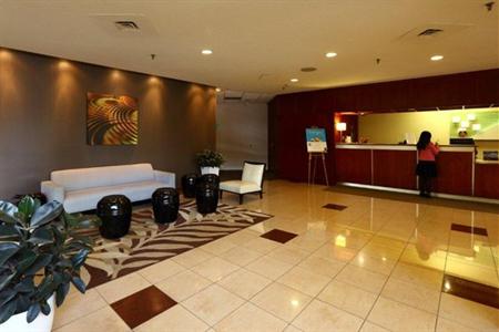 фото отеля Holiday Inn Toronto-Brampton Hotel & Conference Centre