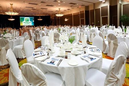 фото отеля Holiday Inn Toronto-Brampton Hotel & Conference Centre