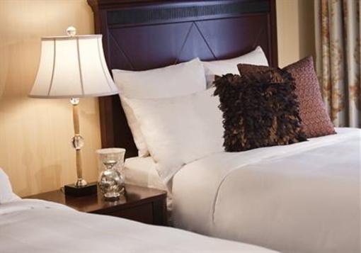 фото отеля Renaissance St. Louis Grand & Suites