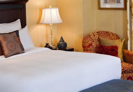 фото отеля Renaissance St. Louis Grand & Suites