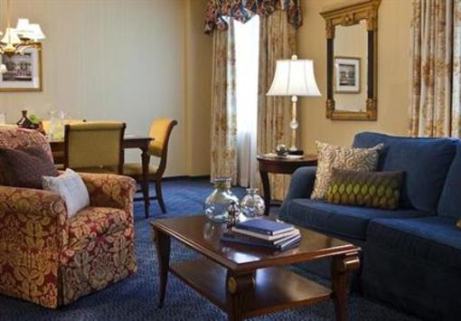 фото отеля Renaissance St. Louis Grand & Suites