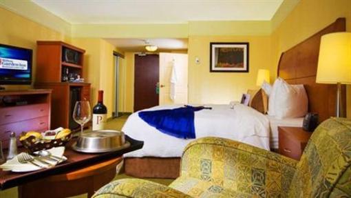 фото отеля Hilton Garden Inn Montreal Centre-ville