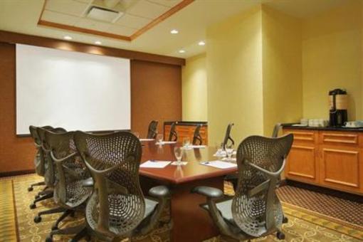 фото отеля Hilton Garden Inn Montreal Centre-ville