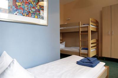 фото отеля Aletto Jugendhotel Schoneberg Berlin