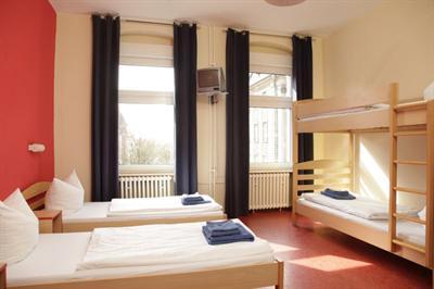 фото отеля Aletto Jugendhotel Schoneberg Berlin