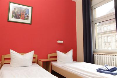 фото отеля Aletto Jugendhotel Schoneberg Berlin
