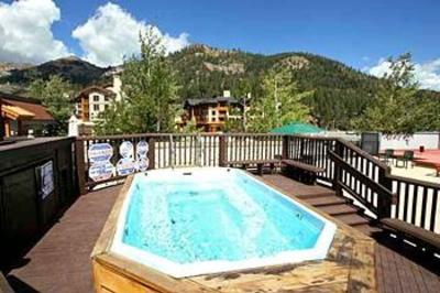 фото отеля Red Wolf Lodge at Squaw Valley
