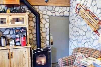 фото отеля Red Wolf Lodge at Squaw Valley