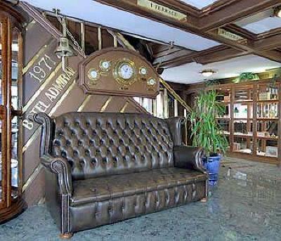 фото отеля Botel Admiral