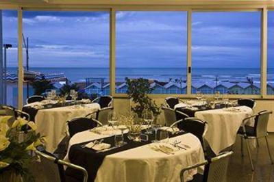фото отеля Hotel Michelangelo Riccione