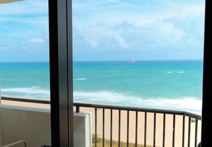 фото отеля Harbor Beach Marriott Resort & Spa