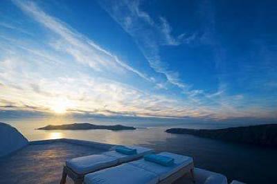 фото отеля White Hotel Imerovigli