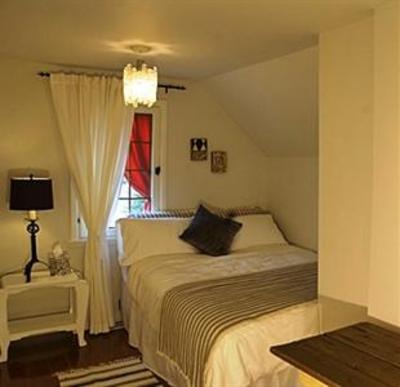 фото отеля Auberge Old Chelsea B&B