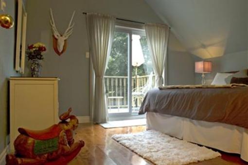 фото отеля Auberge Old Chelsea B&B