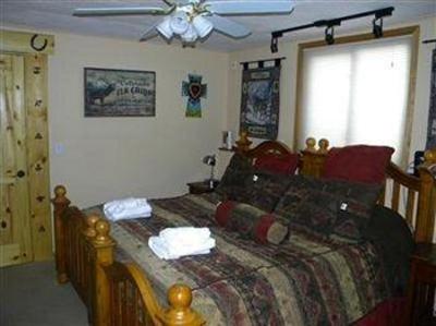 фото отеля Little Elk Meadows Lodge Bed and Breakfast