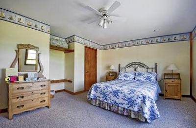 фото отеля Bayview Pines Country Inn Mahone Bay