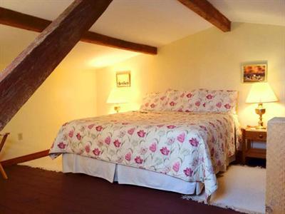 фото отеля Bayview Pines Country Inn Mahone Bay