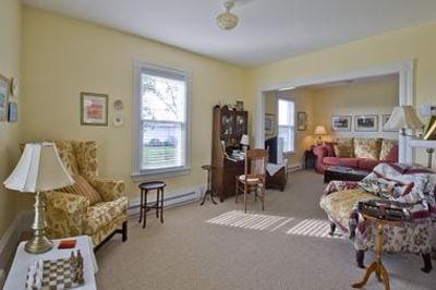 фото отеля Bayview Pines Country Inn Mahone Bay