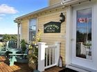 фото отеля Bayview Pines Country Inn Mahone Bay