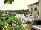 фото отеля Bayview Pines Country Inn Mahone Bay