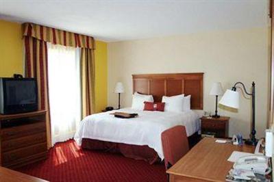 фото отеля Hampton Inn & Suites Louisville East