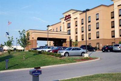 фото отеля Hampton Inn & Suites Louisville East