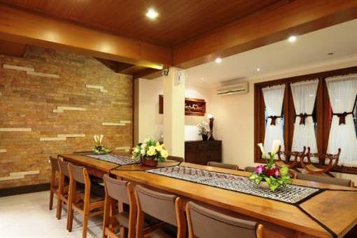 фото отеля Kertanegara Premium Guest House