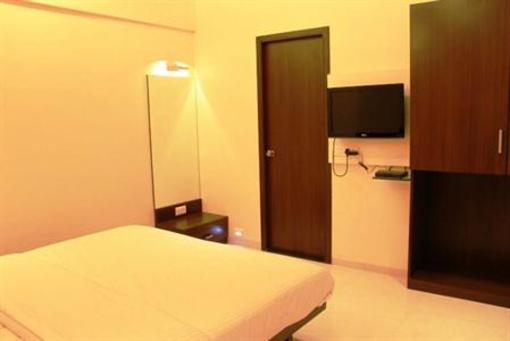 фото отеля Hotel Eco Inn Pune