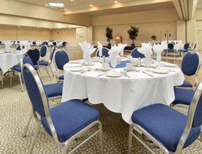 фото отеля Ramada Conference Centre