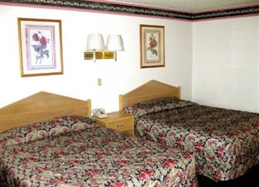 фото отеля Sunrise Motor Inn Everett