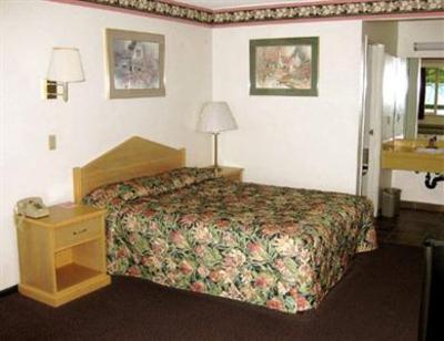 фото отеля Sunrise Motor Inn Everett