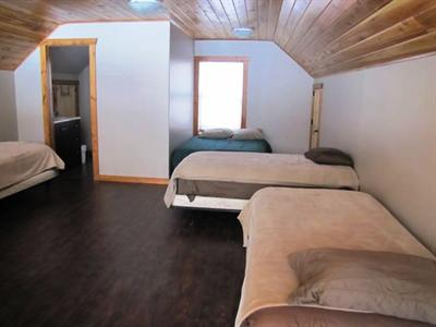 фото отеля Whisper Creek Cabin Rental