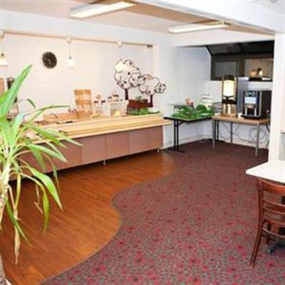 фото отеля Egg Hotel Gonesse