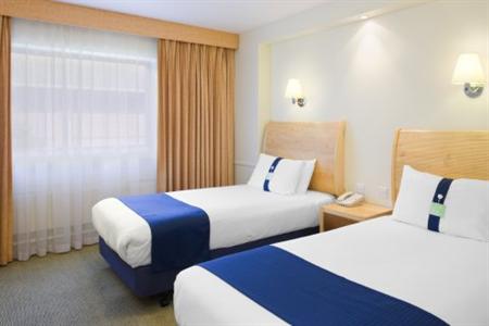 фото отеля Holiday Inn Rochester Chatham