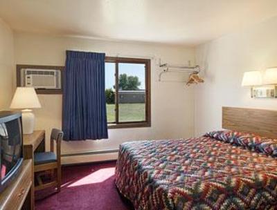 фото отеля Super 8 Motel Staples