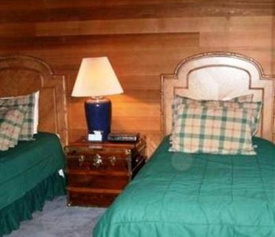 фото отеля The Bridges Hotel Mammoth Lakes